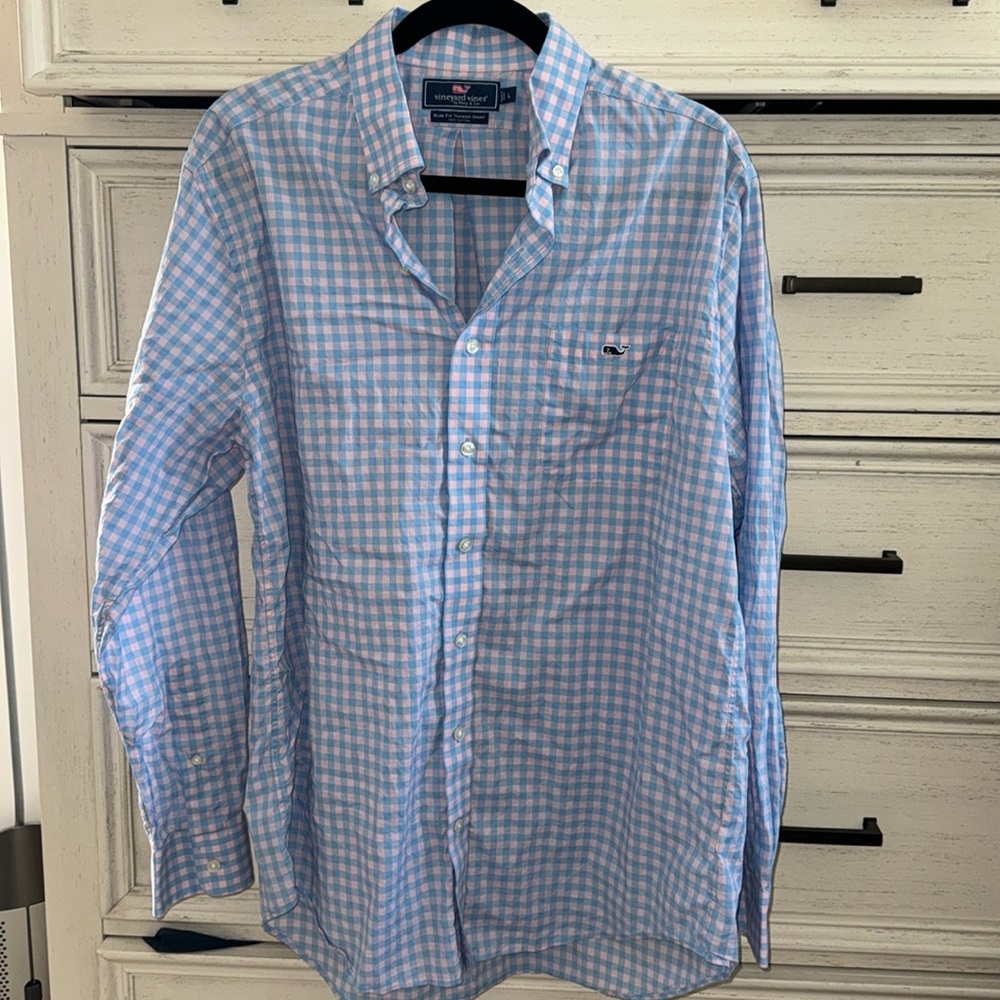 Vineyard Vines dress shirt like NEW!